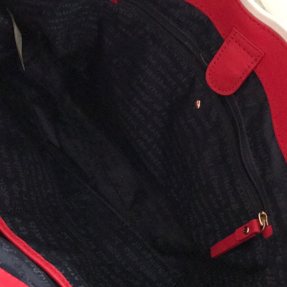 Never used Kate Spade bag in perfect condition. - Picture 2 of 3